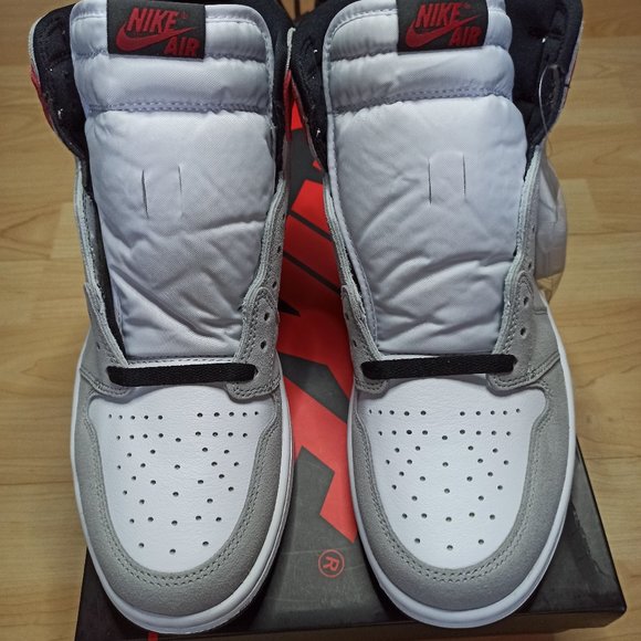 SOLD!!! Jordan 1 High Light Smoke Grey!!! SOLD - Picture 4 of 5